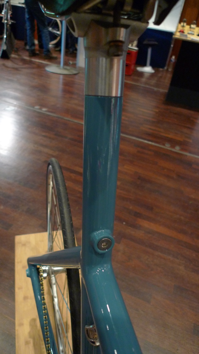 URD Cantilever