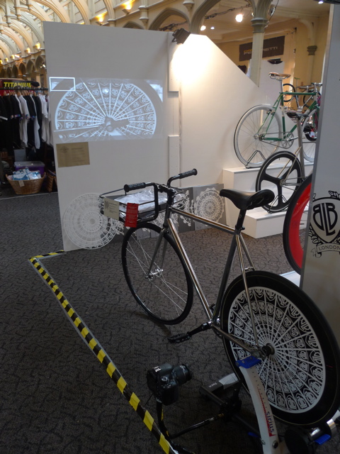 BrickLaneBikes had a bike-based zeotrope