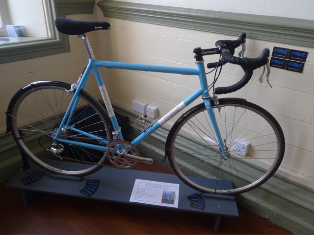 Zona on a bike stand